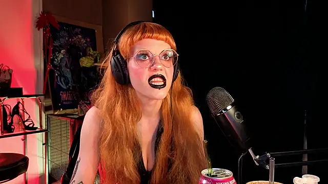 Snapshot of tacodeluxxxe chatting on May 28, 2026, 4:31 am tacodeluxxxe online show from May 28, 2026, 4:31 am