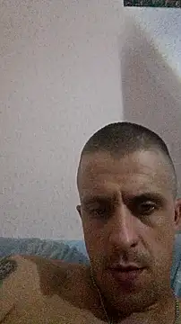 Adidas7217 online show from November 16, 2025, 9:30 pm