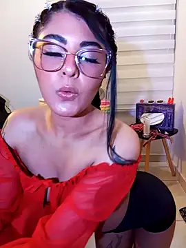 ValeNiitaLuv online show from November 28, 2025, 11:16 pm