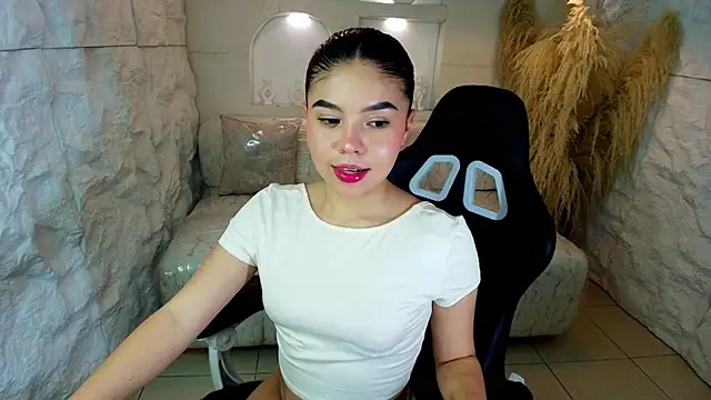 ambarina r online show from October 5, 2025, 3:19 am