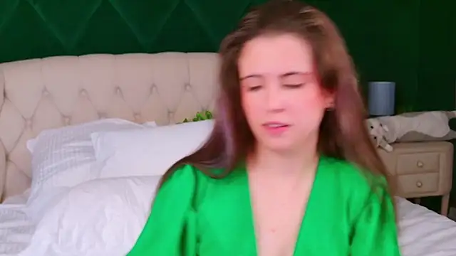 Akira Halls online show from November 20, 2025, 6:41 pm