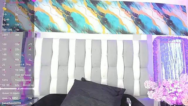 IsaDiiaz online show from February 15, 2026, 7:51 am