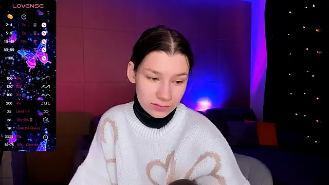 LinaBlossom  online show from February 25, 2026, 2:12 am