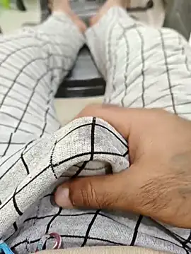 Shergillvicky69 online show from October 8, 2025, 9:44 am