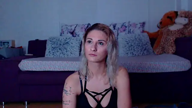 Snapshot of CassieSpell chatting on March 3, 2026, 8:49 pm CassieSpell online show from March 3, 2026, 8:49 pm