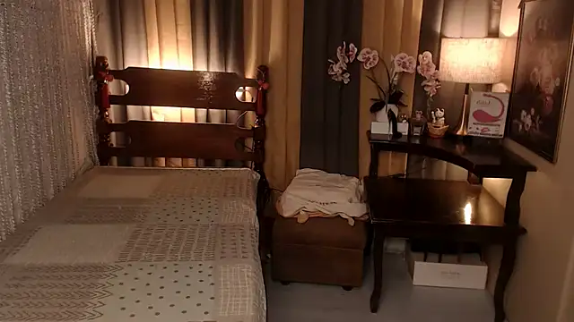 Jastine hunk online show from October 6, 2025, 6:03 am