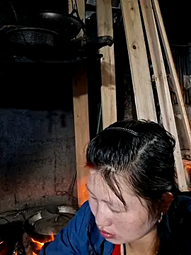 diamond-- online show from November 7, 2025, 12:48 am