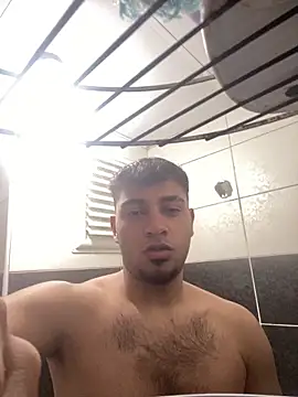 astoperaa online show from November 8, 2025, 9:57 am