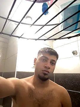 astoperaa online show from September 23, 2025, 5:09 pm