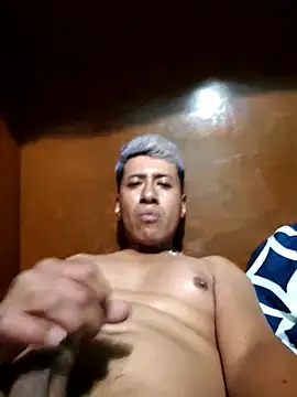 Carlos27hot online show from February 18, 2026, 8:11 am