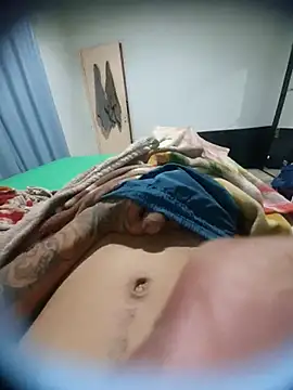 Snapshot of douglasdesouza22 chatting on September 23, 2025, 6:09 am douglasdesouza22 online show from September 23, 2025, 6:09 am