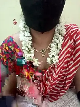 jasminetaml online show from January 10, 2026, 9:32 pm