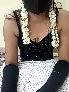 jasminetaml online show from November 6, 2025, 5:55 am