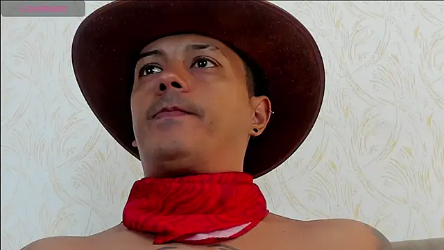 MaximoHall86 online show from October 17, 2025, 12:51 pm