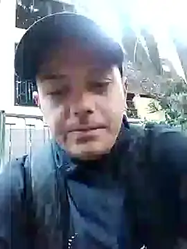 MaximoHall86 online show from October 21, 2025, 11:42 am