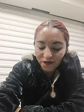 Snapshot of Alisson_Stonee chatting on May 24, 2026, 12:32 am Alisson Stonee online show from May 24, 2026, 12:32 am