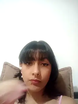 Snapshot of xoxo_milk chatting on September 27, 2025, 4:24 pm xoxo milk online show from September 27, 2025, 4:24 pm