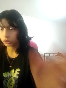 Snapshot of xoxo_milk chatting on November 8, 2025, 6:33 pm xoxo milk online show from November 8, 2025, 6:33 pm