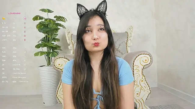 noa bloom online show from November 9, 2025, 7:18 pm