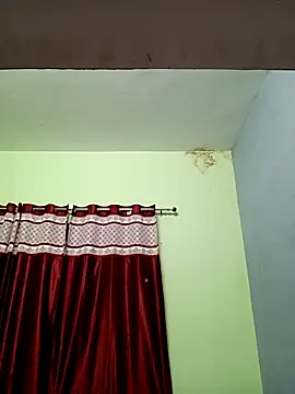 School medam online show from September 26, 2025, 3:52 pm