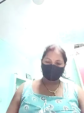 School medam online show from September 21, 2025, 12:05 am