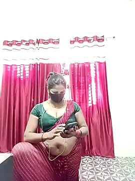 School medam online show from October 4, 2025, 9:11 am