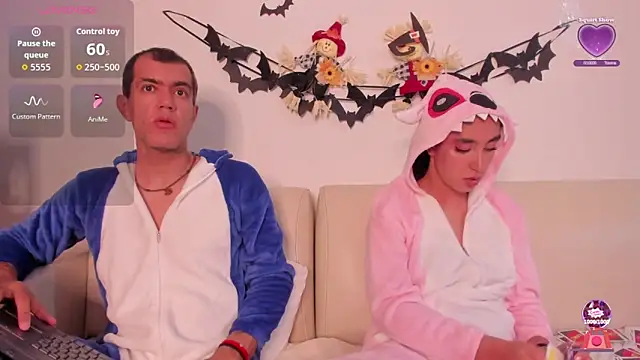 jazmin aladdin online show from November 1, 2025, 5:47 am