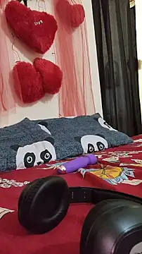 hotestfantasy online show from February 15, 2026, 7:51 am