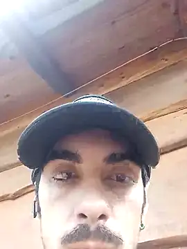 Snapshot of -Axelconda420 chatting on February 14, 2026, 4:29 pm -Axelconda420 online show from February 14, 2026, 4:29 pm