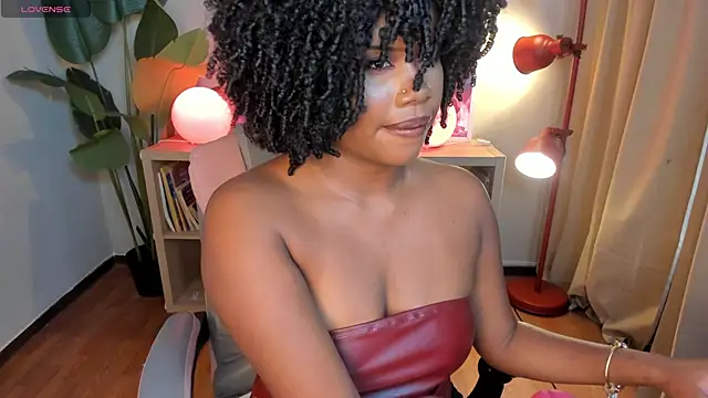 kehlannis  online show from March 9, 2026, 8:01 pm