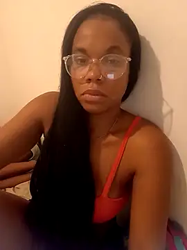 PrettahSantos online show from November 12, 2025, 11:58 am