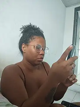 PrettahSantos online show from July 28, 2026, 12:48 pm