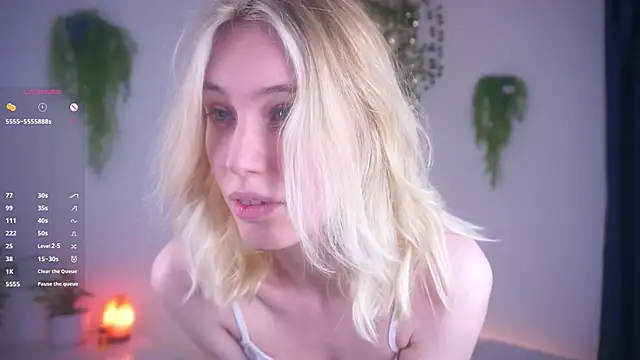 HoneyRay online show from October 28, 2025, 8:02 am