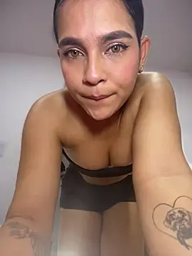 Valery lux16 online show from March 22, 2026, 2:07 pm