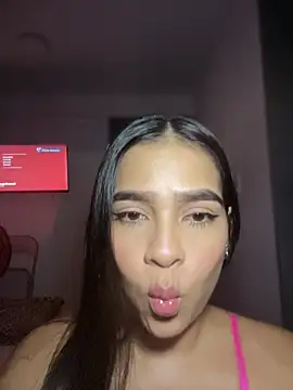 Snapshot of Valery_lux16 chatting on July 2, 2026, 11:22 pm Valery lux16 online show from July 2, 2026, 11:22 pm