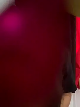 Bulma04 online show from November 11, 2025, 6:58 pm