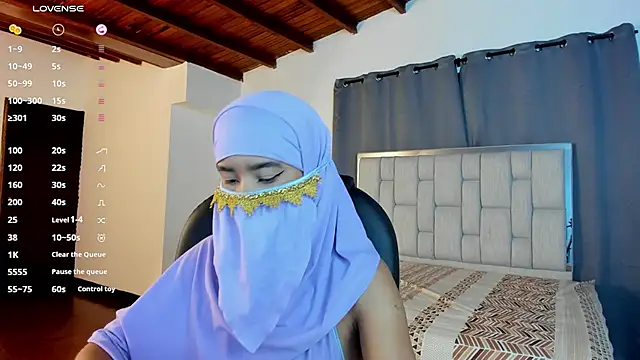 kalila latif online show from October 21, 2025, 2:11 am