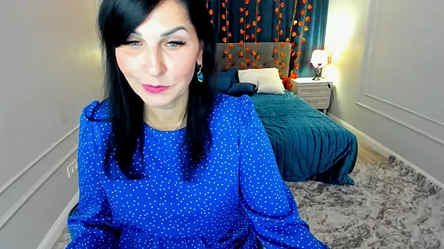 Moon Veloure1 online show from November 13, 2025, 3:32 am