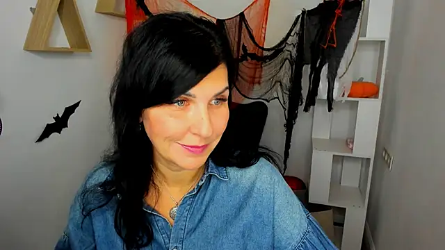 Moon Veloure1 online show from October 30, 2025, 3:16 am