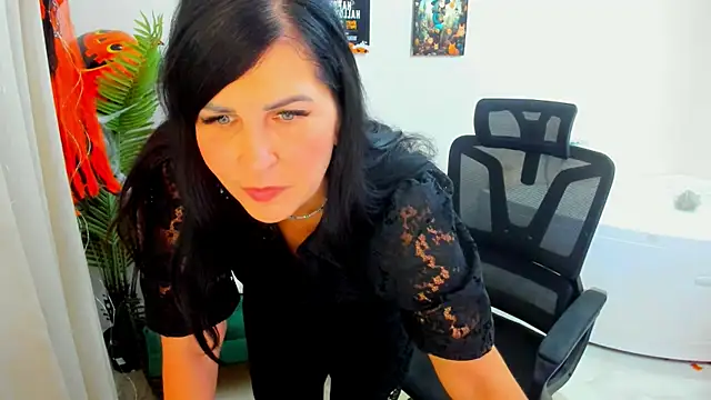 Moon Veloure1 online show from October 21, 2025, 4:01 am