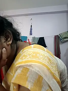 Deborbhavi222 online show from February 11, 2026, 4:56 am