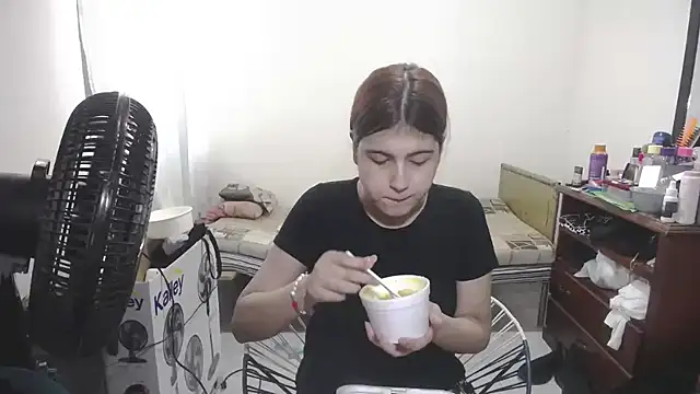 Snapshot of Mirage_Sertori chatting on January 9, 2026, 6:15 pm Mirage Sertori online show from January 9, 2026, 6:15 pm