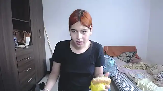 Snapshot of Mirage_Sertori chatting on February 24, 2026, 10:43 pm Mirage Sertori online show from February 24, 2026, 10:43 pm