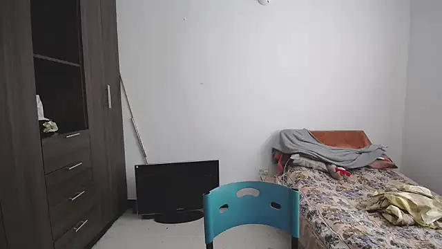 Snapshot of Mirage_Sertori chatting on February 14, 2026, 7:47 pm Mirage Sertori online show from February 14, 2026, 7:47 pm