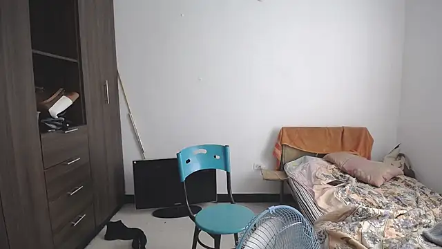 Snapshot of Mirage_Sertori chatting on February 21, 2026, 3:03 pm Mirage Sertori online show from February 21, 2026, 3:03 pm