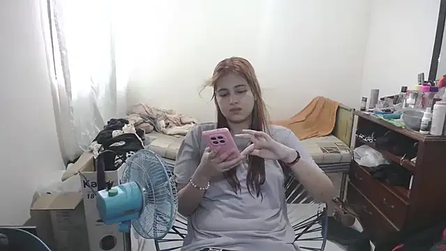 Snapshot of Mirage_Sertori chatting on January 15, 2026, 6:55 pm Mirage Sertori online show from January 15, 2026, 6:55 pm