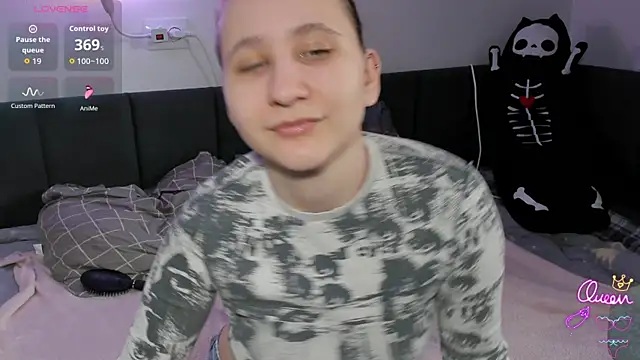 ChristinaFivePlus online show from March 31, 2026, 10:28 am