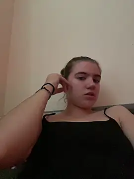 Lucy-XXX- online show from October 7, 2025, 4:30 pm