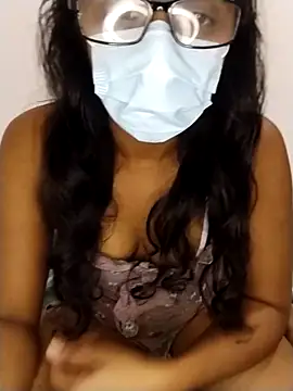 Snapshot of sexybolegirl chatting on February 19, 2026, 5:21 pm sexybolegirl online show from February 19, 2026, 5:21 pm