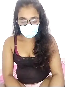 Snapshot of sexybolegirl chatting on March 9, 2026, 5:49 pm sexybolegirl online show from March 9, 2026, 5:49 pm
